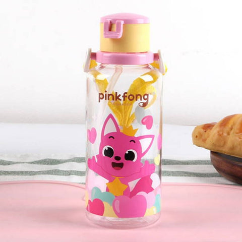 Pinkfong | Babyshark 便攜式吸管水樽連孭帶 | 380ml - Breastpump City