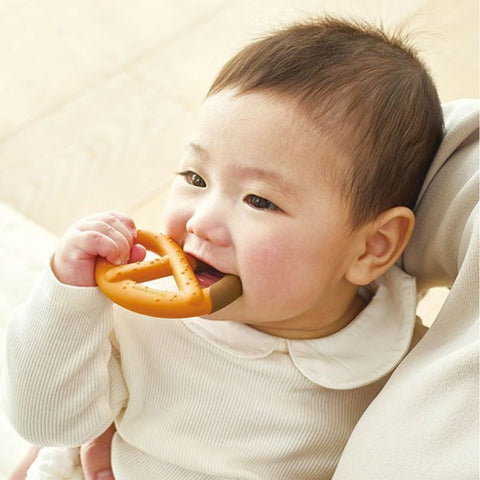 Edisonmama｜嬰兒蝴蝶餅牙膠