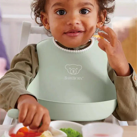 Babybjorn｜軟膠防碎屑圍兜 - Breastpump City